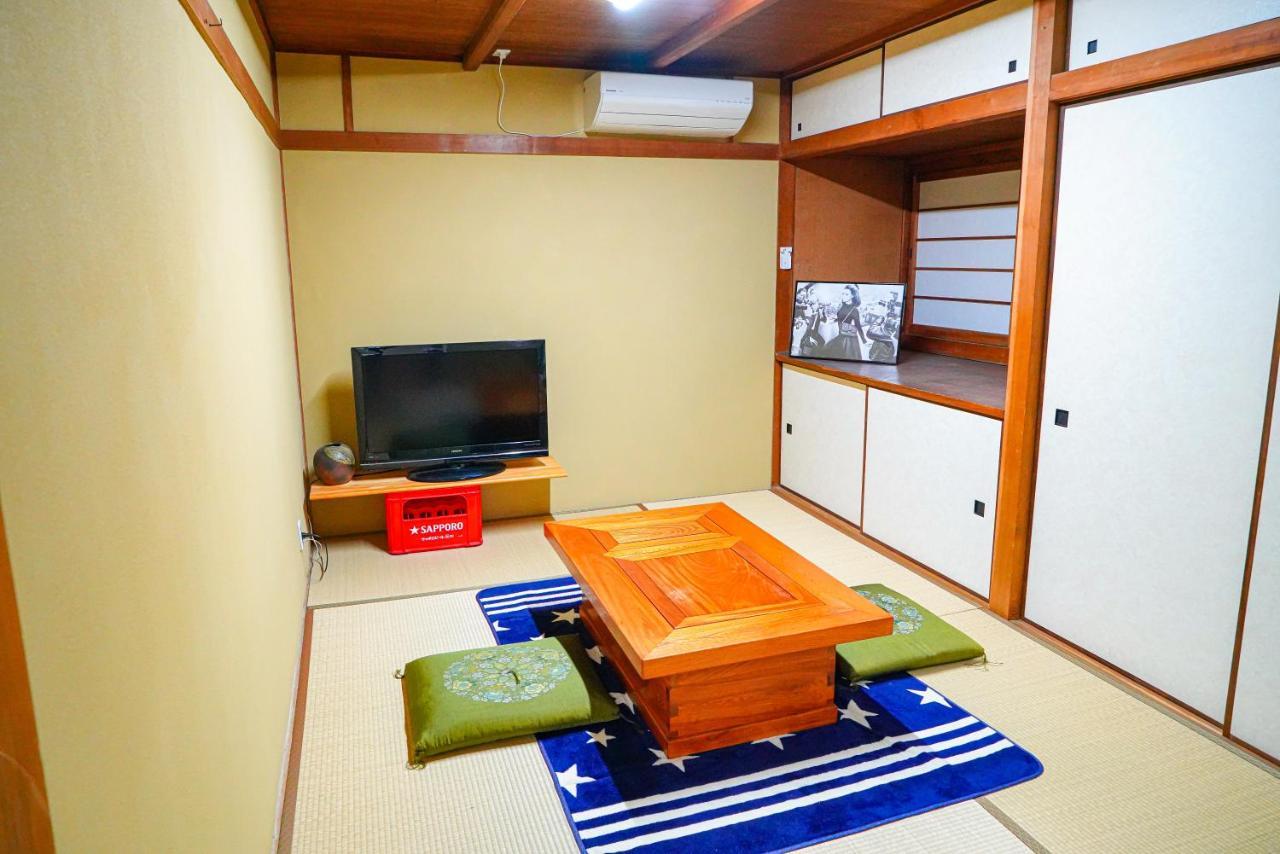 One Hostel Хімедзі Екстер'єр фото